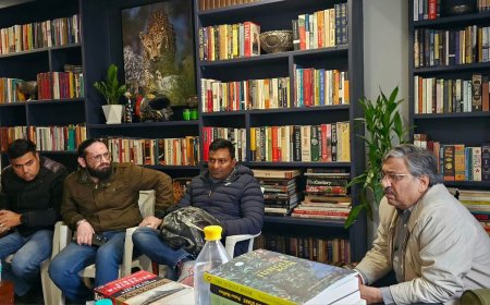 पुस्तक प्रेम दिवस नौ अगस्त पर विशेष: एक नशा जो आत्मा को उजास देता है