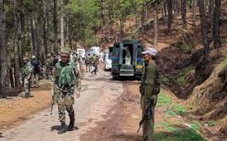 कुलगाम में सेना और आतंकियों के बीच मुठभेड़,  दो जवान शहीद, 10 घायल, एक आतंकी भी ढेर