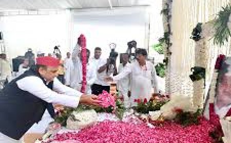 यूपी में चुनाव आयोग, भाजपा और  जिला प्रशासन में मिलीभगत- अखिलेश