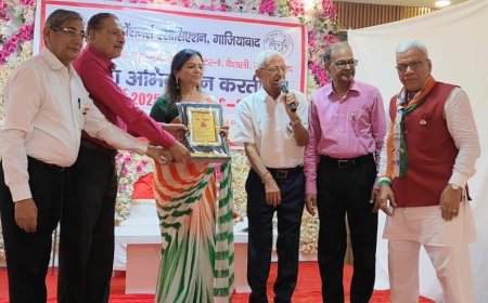 आगरा की साहित्यकार रेनू 'अंशुल' को गाजियाबाद में मिला साहित्य सृजन ऊर्जा सम्मान