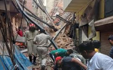 महाराष्ट्र के वसई-विरार में चार मंजिला इमारत गिरी, 20 लोगों के फंसे होने की आशंका