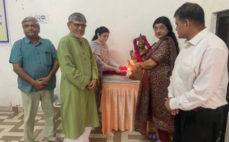 गांधीवाद की लौ से लोकतंत्र की राह: आगरा कॉलेज की राष्ट्रीय संगोष्ठी में गूंजे समकालीन सरोकार