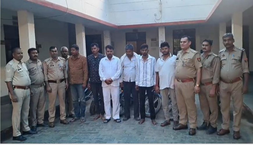 निलंबन के बाद भी नहीं सुधरा! आगरा में जुए के फड़ पर कांस्टेबल रंगेहाथ गिरफ्तार, नकदी मिली