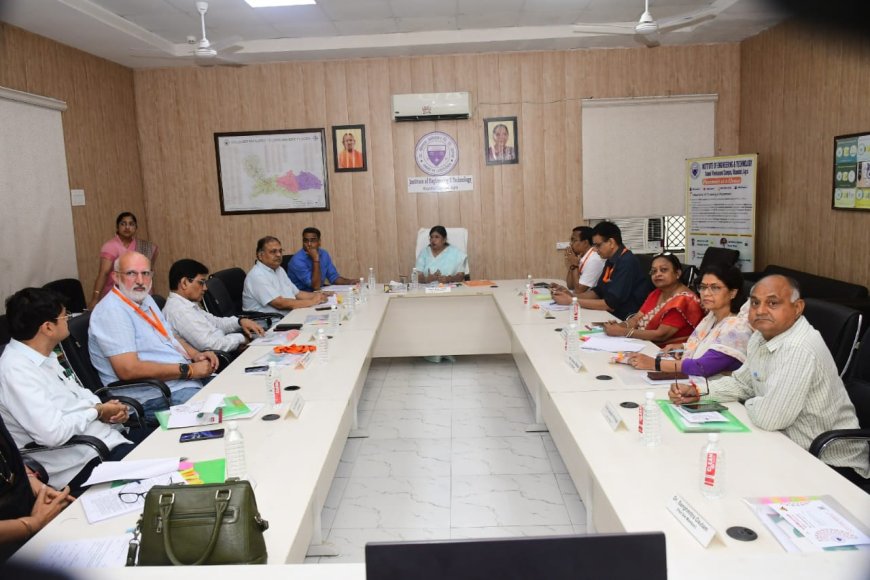 फुल ड्रेस रिहर्सल के साथ डॉ. आंबेडकर विश्वविद्यालय में 91वें दीक्षांत समारोह के लिए तैयार