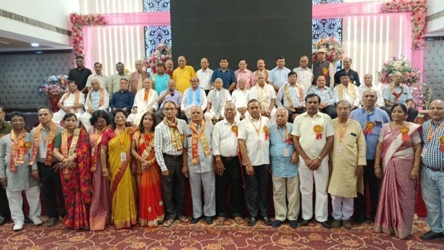 अग्रवाल महासभा के जिला सम्मेलन में जयकारों की गूंज: सम्मान, पुरस्कार संग रक्तदान भी