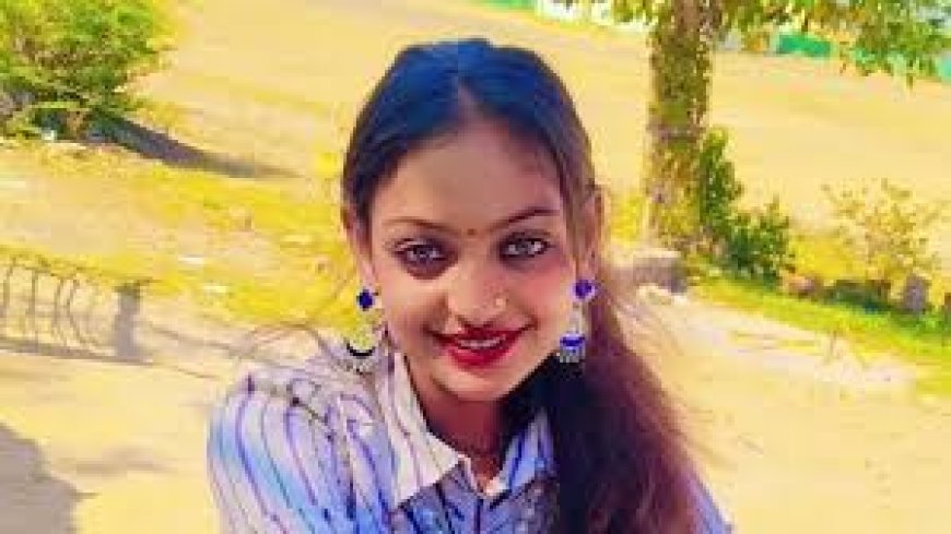 महाकुंभ की मोनालिसा अब साउथ में डेब्यू  के लिए तैयार