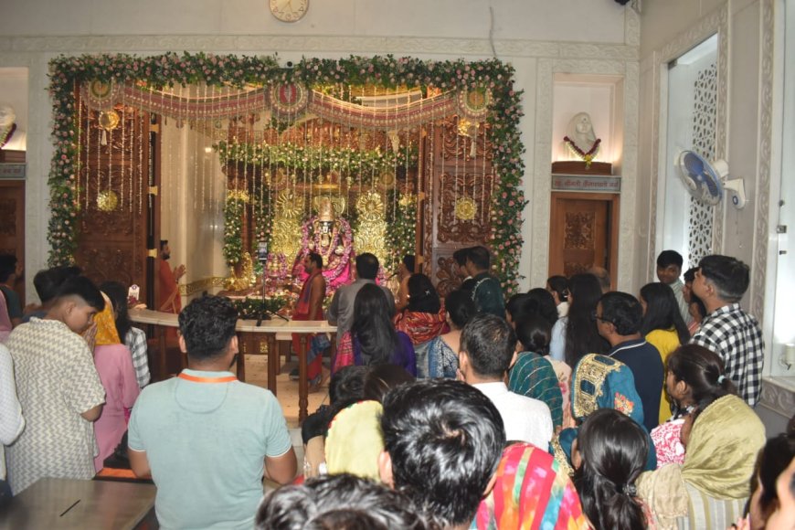 लाल श्रृंगार और त्रिशूलाकार तिलक से महागणपति का अलौकिक रूप, तृतीय दिवस भक्ति से सराबोर