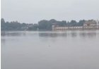 यमुना फिर उफान पर: खतरे के निशान से ऊपर पहुंचा जलस्तर, आगरा में कई घाट डूबे, गांवों में अलर्ट