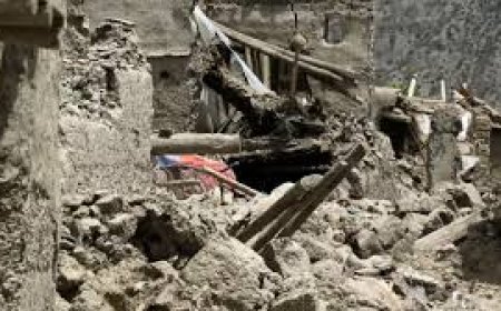 अफगानिस्तान में भूकंप से भयंकर तबाही, आठ सौ मरे, मलबे में तब्दील हुईं इमारतें