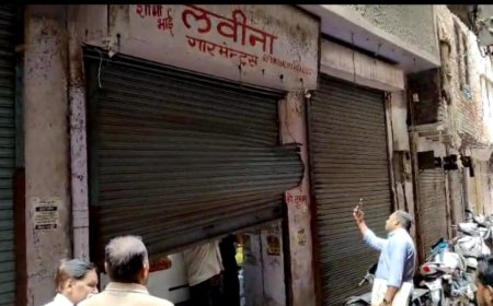 शटर काटकर नौ लाख की चोरी: आगरा के शिवाजी मार्केट में वारदात, व्यापारी दहशत में