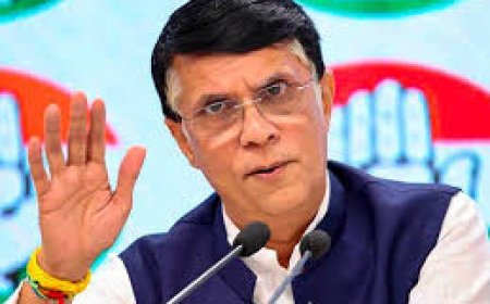 पवन खेड़ा भी फंसे, दो इपिक नंबर पर चुनाव आयोग ने भेज दिया नोटिस  