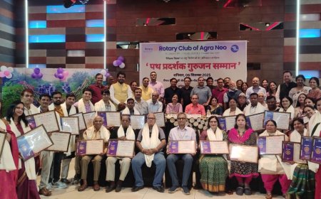 आगरा में शिक्षकों को मिला ‘पथ प्रदर्शक सम्मान’, रोटरी क्लब नीओ ने 27 गुरु-रत्नों को किया नमन