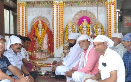 शिवाजी मार्केट एसोसिएशन ने अखंड ज्योत प्रज्ज्वलित कर की शारदीय नवरात्र की शुरुआत