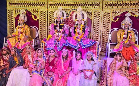 श्रीमनकामेश्वर रामलीला महोत्सव में गूंजे “जय सिया राम”, जीवंत हुआ श्रीराम-सीता विवाह