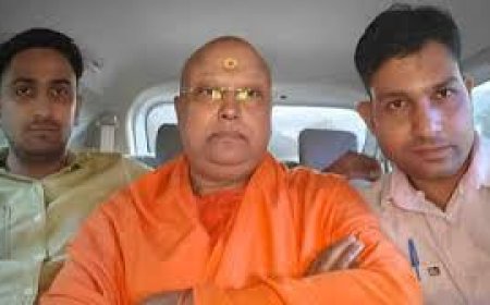 यौन शोषण का आरोपी स्वामी चैतन्यानंद आगरा से गिरफ्तार, दिल्ली ले गई पुलिस