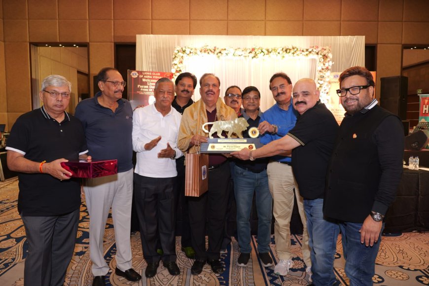 आगरा में लायंस क्लब विशाल ने पूरन डावर और शिक्षिकाओं को किया सम्मानित