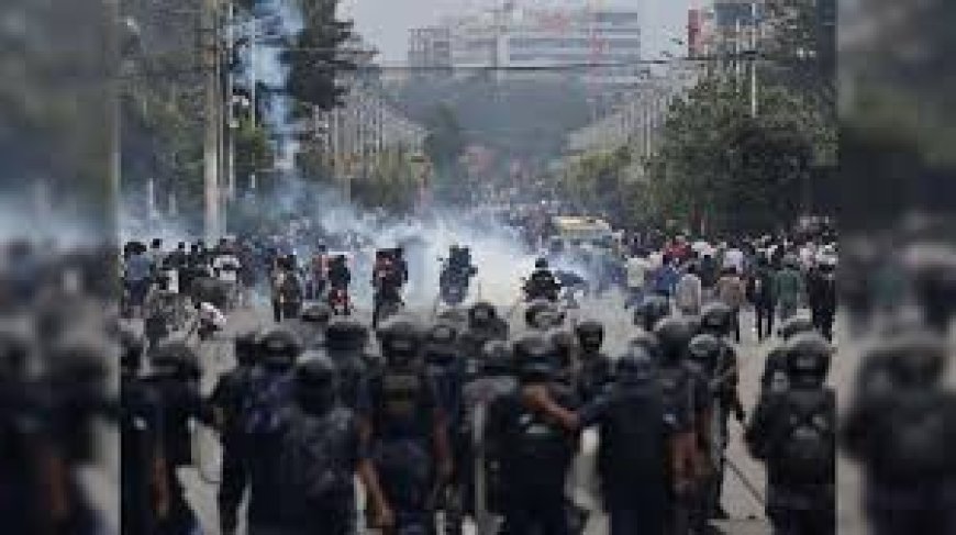 नेपाल में प्रदर्शनकारियों का तांडव, कई राजनेताओं पर हमले, आगजनी में अरबों का नुकसान, सेना का अल्टीमेटम