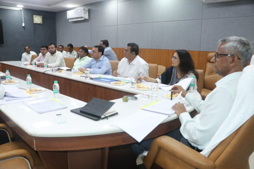 बिना फिटनेस दौड़ रहीं स्कूली बसें! आगरा मंडल में 32 वाहनों के परमिट तुरंत निलंबित