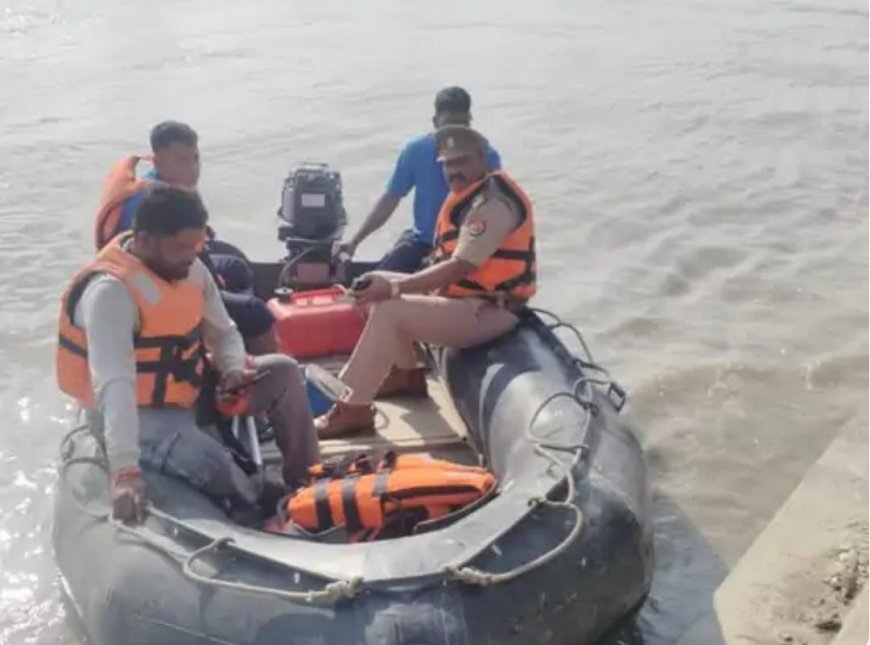 आगरा के बटेश्वर में यमुना की लहरों में समाये मानवेंद्र को दूसरे दिन भी नहीं खोज सके गोताखोर