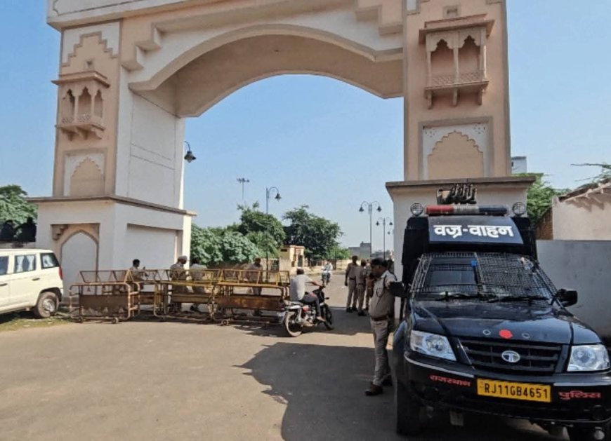 भरतपुर के मोती महल पर अब शाही ध्वज नहीं, युवराज ने स्थापित किया तिरंगा, राजा भी मान गये