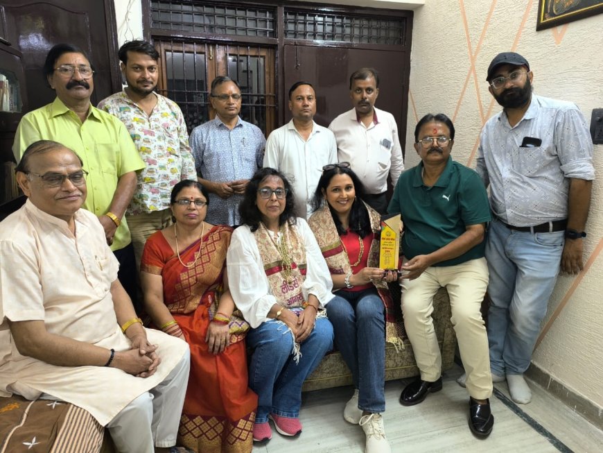 लंदन में चमक बिखेर रही मशहूर मॉडल रत्ना वली का आगरा में हुआ भव्य अभिनंदन