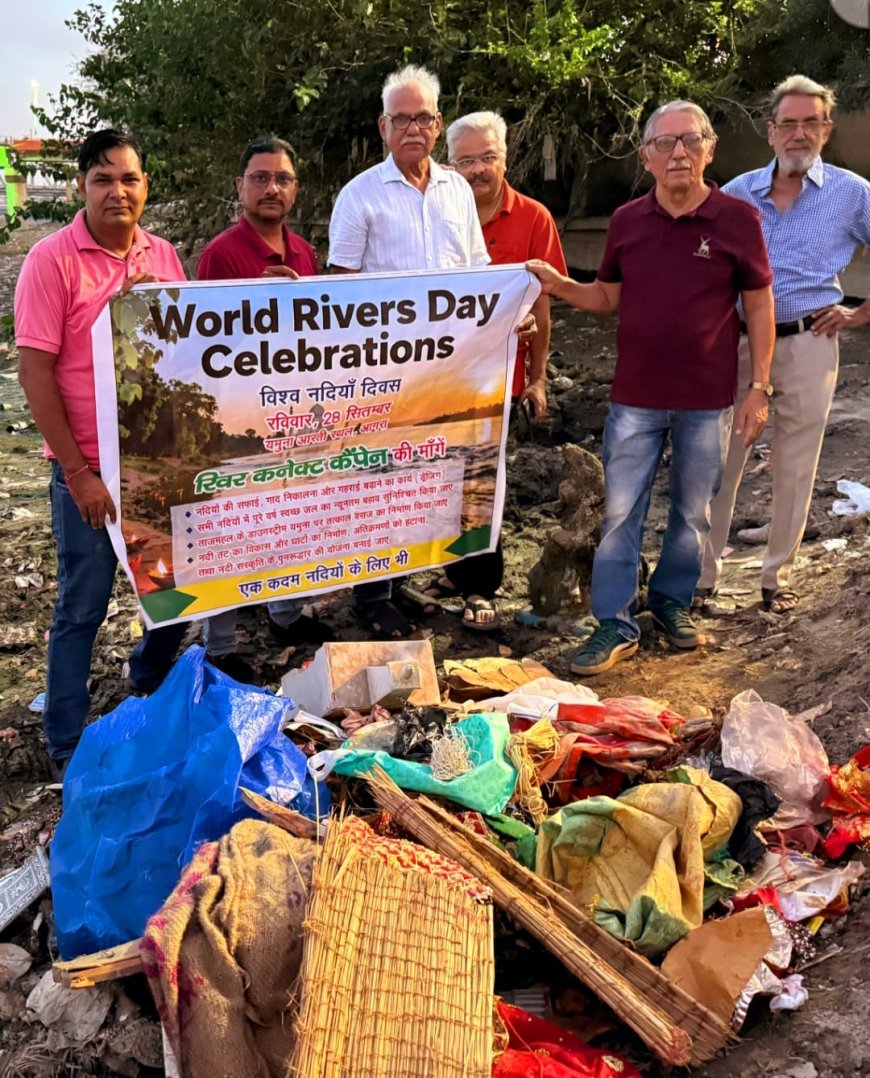 आगरा में विश्व नदियां दिवस पर यमुना बचाओ की पुकार