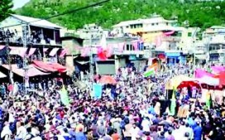 पीओके में पाक सेना का कहर, प्रदर्शनकारियों पर की फायिंग, आठ की मौत