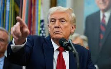 ट्रंप ने अब मध्यम और भारी ट्रकों के आयात पर लगाया 25 प्रतिशत टैरिफ