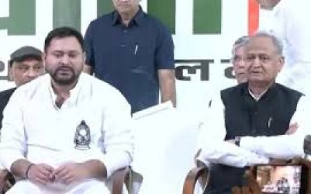 तेजस्वी यादव होंगे महागठबंधन के सीएम उम्मीदवार, विपक्ष ने पूछा- एनडीए का चेहरा कौन?