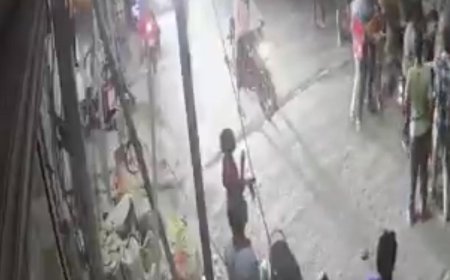 आगरा में थाने से 250 मीटर दूर गुंडई: छात्र की पिटाई, घरों पर पथराव और हथियार लहराया