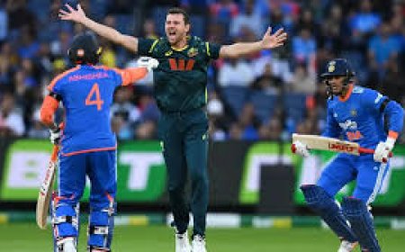  ऑस्ट्रेलिया ने भारत को 4 विकेट से हरा कर सीरीज में बढत बनाई