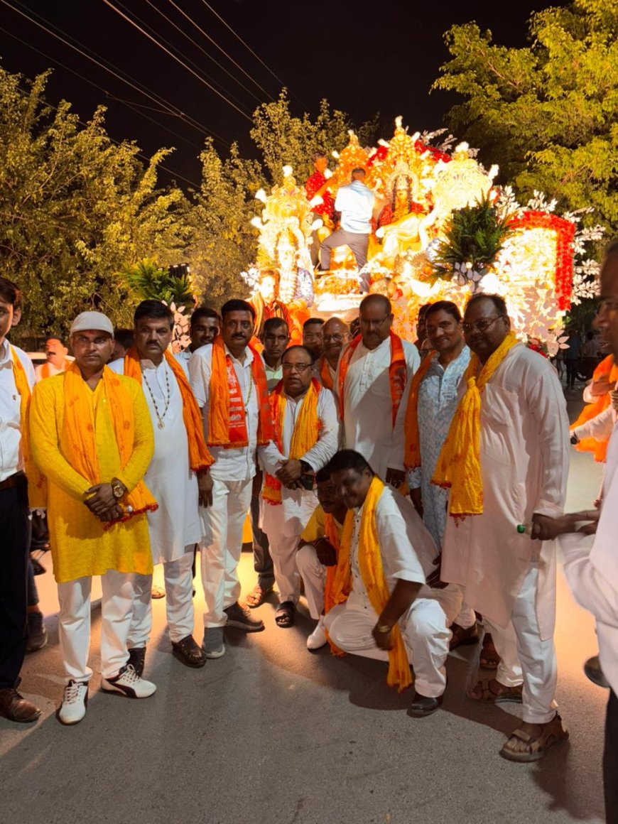 शंखनाद के साथ हुआ श्रीराम का राजतिलक,  जयश्रीराम के जयकारों से गूंज उठा अलबतिया क्षेत्र