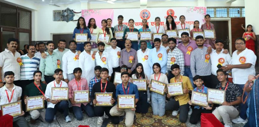 एमपीपीएससी टॉपर देवांशु शिवहरे को मिला ‘गौरव रत्न’, अन्य प्रतिभाओं का भी किया गया सम्मान