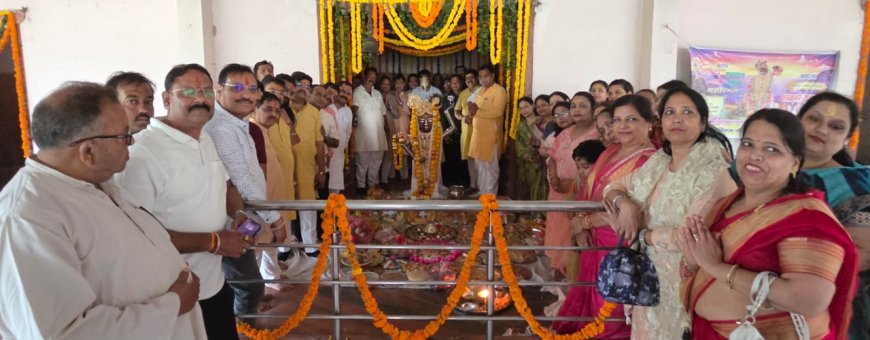 गोवर्धन में श्री गिरिराज सेवा मंडल ने लगाई भव्य अरदास, 56 भोग महोत्सव की तैयारियां शुरू