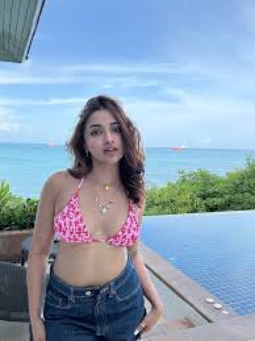 जिया शंकर ग्रीस के आइलैंड पर कर रहीं मस्ती, तस्वीरें की शेयर