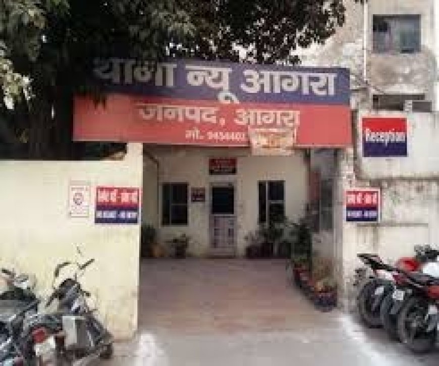 आगरा के न्यू आगरा क्षेत्र से 800 किलो अवैध आतिशबाजी जब्त, दो आरोपी हिरासत में लिये गये