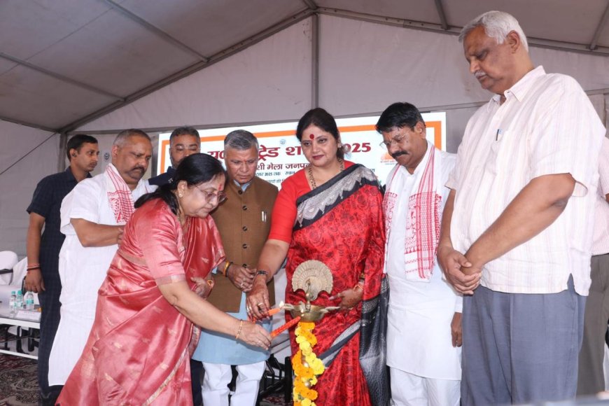 आगरा में यूपी ट्रेड शो-2025 स्वदेशी मेला का शुभारंभ, स्थानीय कारीगरों को मिलेगी नई पहचान