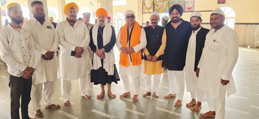 भाजपा अल्पसंख्यक मोर्चा के राष्ट्रीय अध्यक्ष जमाल सिद्दीकी ने गुरुद्वारा गुरु का ताल पर मत्था टेका