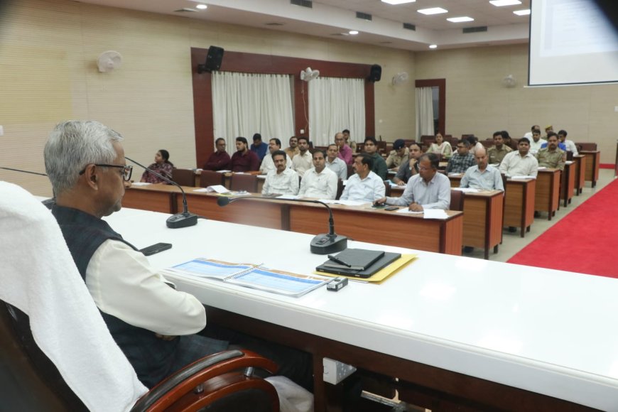 आगरा मण्डल में औद्योगिक विकास को 462 निवेश प्रस्ताव तैयार, मण्डलायुक्त बोले- धरातल पर दिखें नतीजे