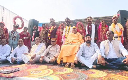 आगरा में गरीब बेटियां बनीं सुहागन, सर्वजातीय सामूहिक विवाह में दाम्पत्य सूत्र में बंधे 23 जोड़े