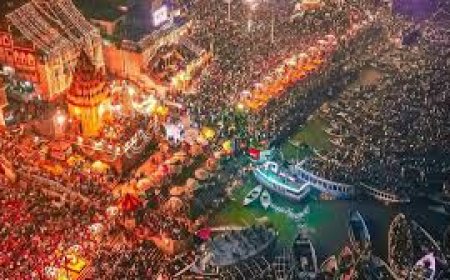 वाराणसी में देव दीपावली पर जलाए गए 15 लाख दीये, पूरा शहर प्रकाशमय