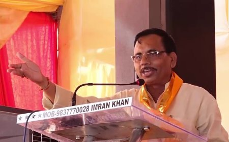 आगरा के कवि डॉ. अंगद धारिया का व्हाट्सएप हैक! शादी के फर्जी कार्ड के ज़रिए ठगी की साज़िश