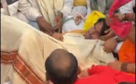 धीरेंद्र शास्त्री की सनातन एकता पदयात्रा मथुरा पहुंची, बीच राह में दो बार बिगड़ी तबीयत, सुरक्षा के कड़े इंतज़ाम