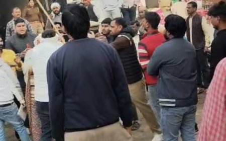 आगरा के अरसेना में विद्युत प्रवर्तन टीम पर लाठी-डंडों से हमला, कर्मियों ने भागकर बचाई जान