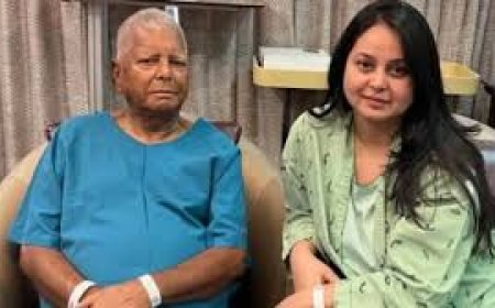 लालू परिवार की कलह आई सामने, बेटी रोहिणी आचार्य ने राजनीति और परिवार से तोड़ा नाता  