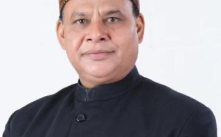 एसआईआर में फॊर्म-6 की भारी किल्लत: आगरा में नए मतदाता हो रहे परेशान, सपा नेता ने जताया विरोध