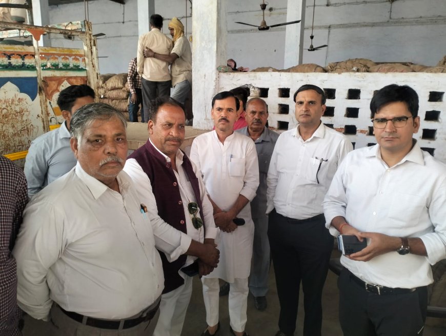 आलू बीज विवाद,  कोल्ड स्टोर पर किसानों में बखेड़ा, अधिकारियों  के सामने किसान भिड़े