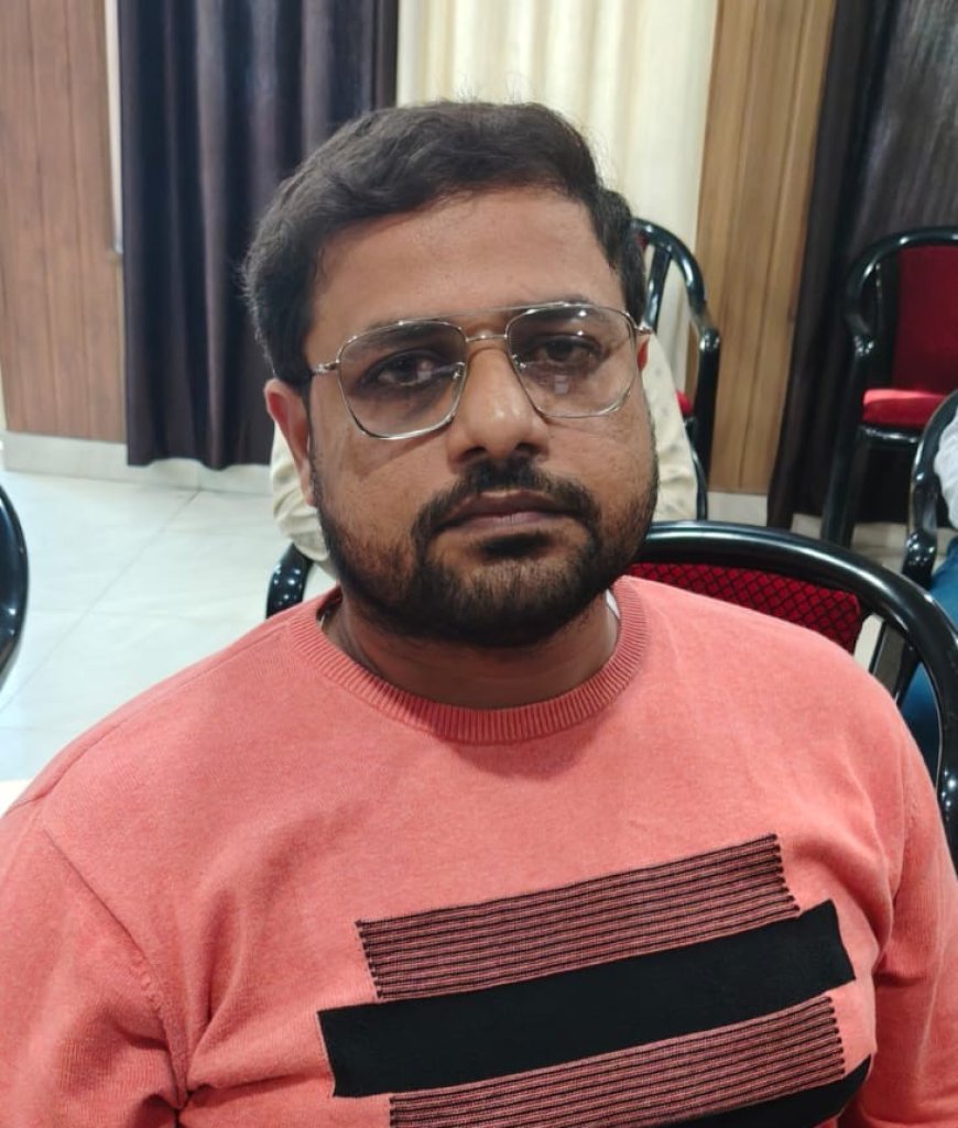 दान की ज़मीन के दाखिल-खारिज में भी रिश्वतः  बरेली में चकबंदी पेशकार रंगे हाथ गिरफ्तार