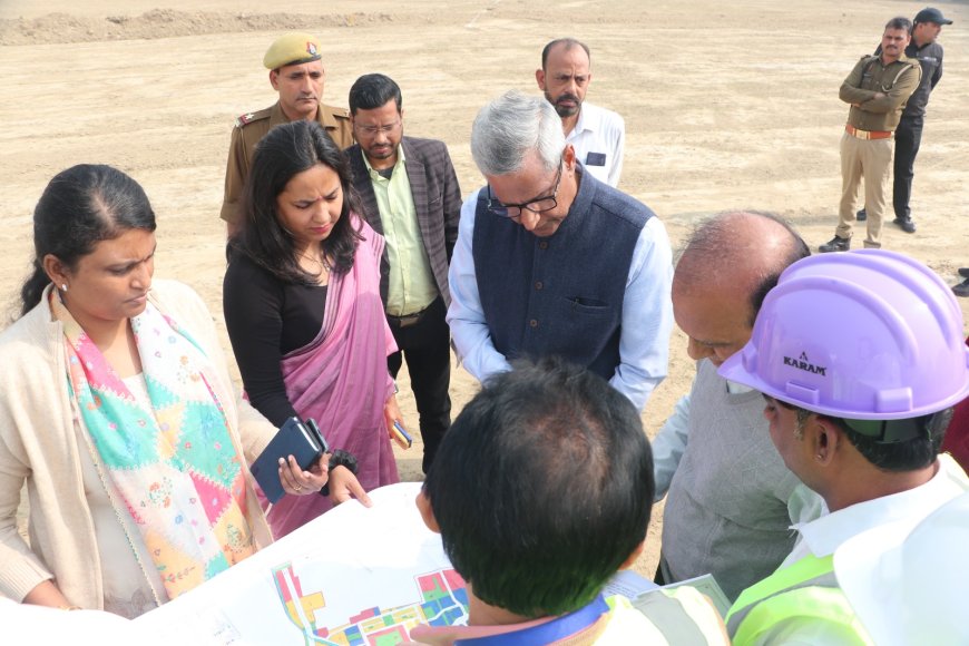 टाउनशिप से टोल प्लाज़ा तक, विकास कार्यों पर आयुक्त की मैदानी जांच, जल्द पूरा करने के निर्देश