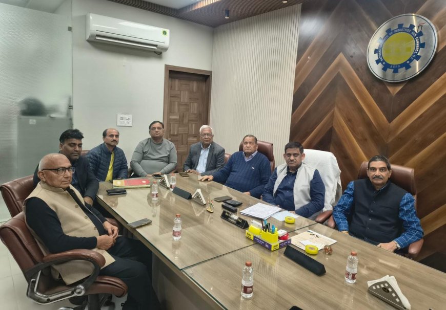 ताजमहल के 10 किमी दायरे में उद्योगों पर रोक संबंधी सीईसी की रिपोर्ट पर नेशनल चैम्बर को आपत्ति